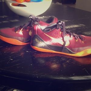 Kobe men’s shoe